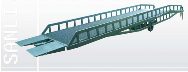 移動式(shì)液壓登車橋